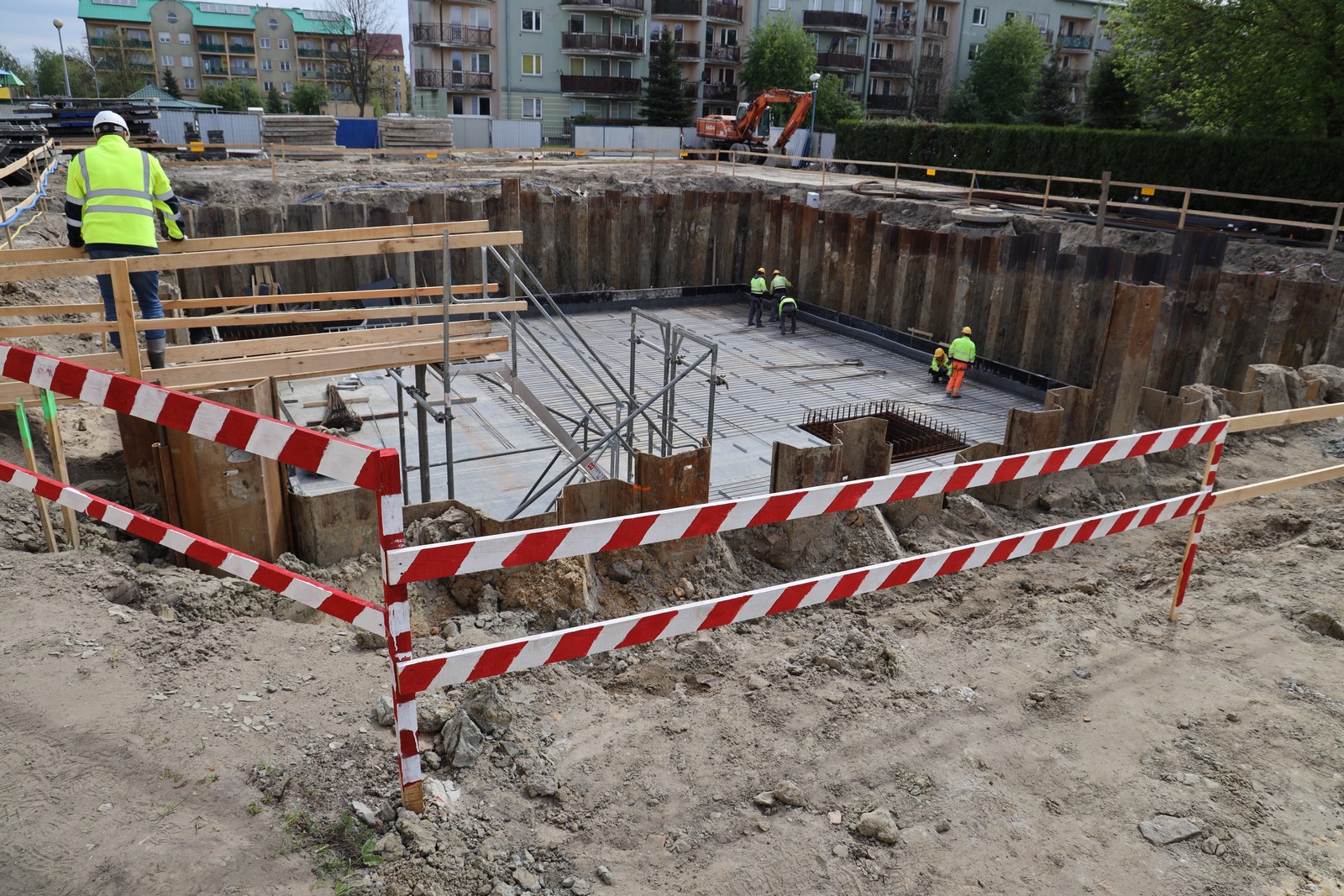 na zdjęciu widok na budowę budynku Uczelni przy ul. Sienkiewicza 50