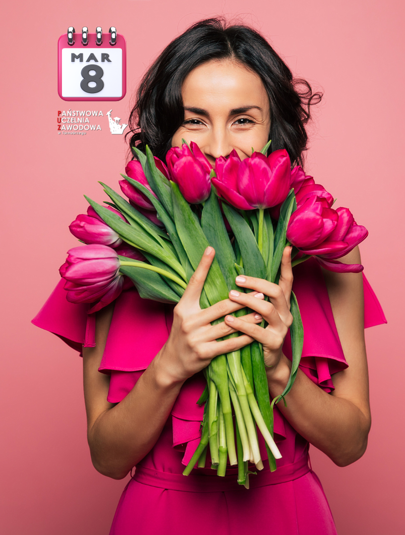 na zdjęciu kobieta z bukietem kwiatów